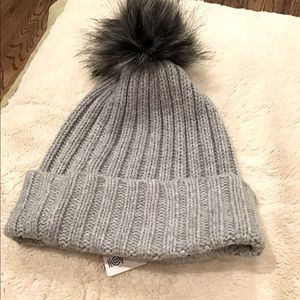 Athleta Ribbed Pom Beanie | Grey | One Size